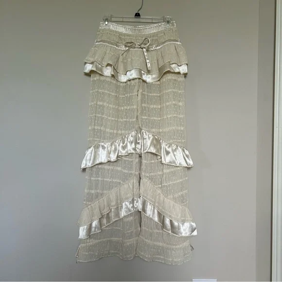 Free People Belle Ruffle Pants in Ivory - Picture 6 of 13